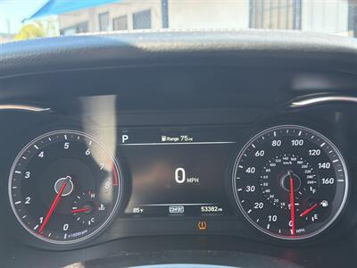 2021 Genesis G70 2.0T   - Photo 10 - National City, CA 91950