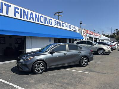 2022 Kia Forte LXS - Photo 2 - National City, CA 91950