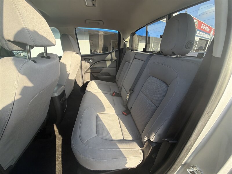 2017 Chevrolet Colorado Crew Cab LT - Photo 12 -