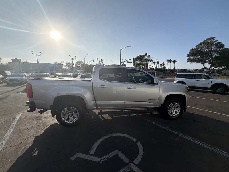 2017 Chevrolet Colorado Crew Cab LT - Photo 7 -