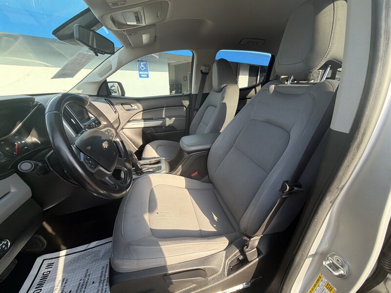 2017 Chevrolet Colorado Crew Cab LT - Photo 11 -