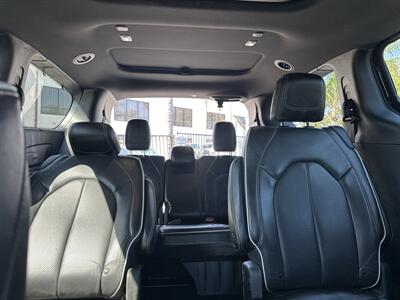 2020 Chrysler Pacifica Limited   - Photo 13 - National City, CA 91950