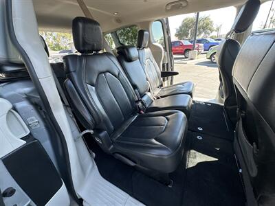 2017 Chrysler Pacifica Touring Plus   - Photo 9 - National City, CA 91950