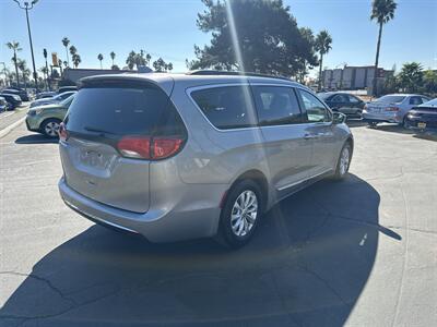 2017 Chrysler Pacifica Touring Plus   - Photo 5 - National City, CA 91950