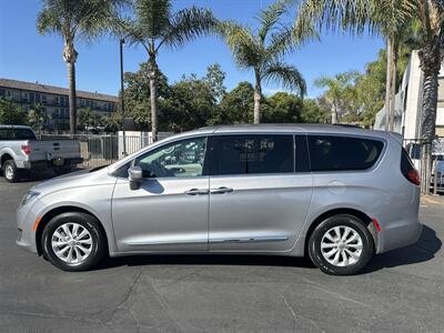 2017 Chrysler Pacifica Touring Plus   - Photo 7 - National City, CA 91950