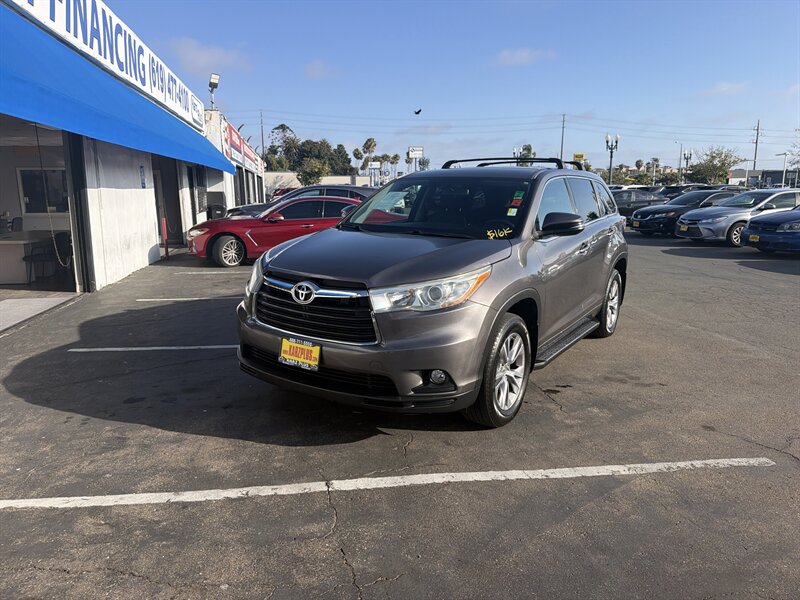 2015 Toyota Highlander LE Plus  