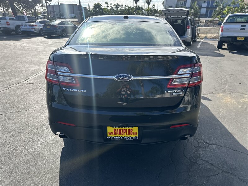 2014 Ford Taurus Limited photo 4