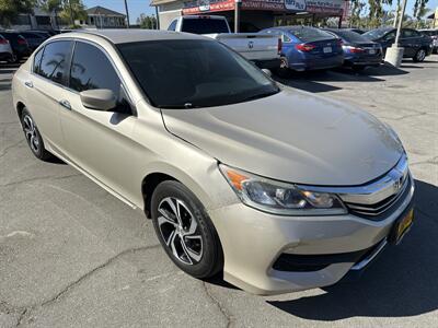 2017 Honda Accord LX - Photo 3 -