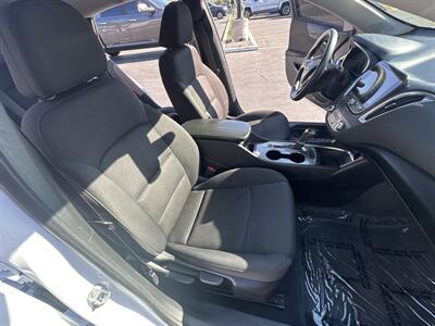 2020 Chevrolet Malibu LT   - Photo 9 - National City, CA 91950