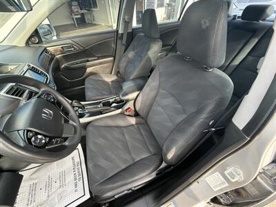 2016 Honda Accord EX   - Photo 9 - 