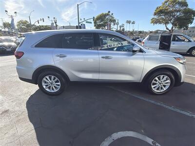 2019 Kia Sorento LX V6 - Photo 6 - National City, CA 91950