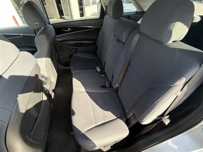 2019 Kia Sorento LX V6 - Photo 11 - National City, CA 91950