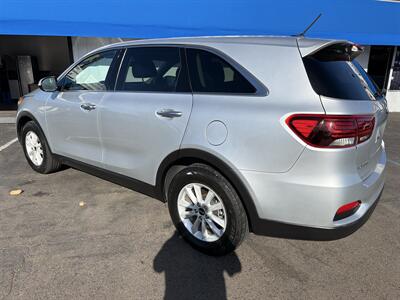 2019 Kia Sorento LX V6 - Photo 3 - National City, CA 91950