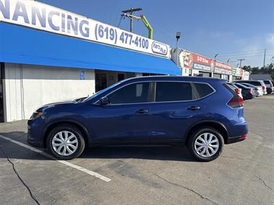 2018 Nissan Rogue S   - Photo 2 - National City, CA 91950