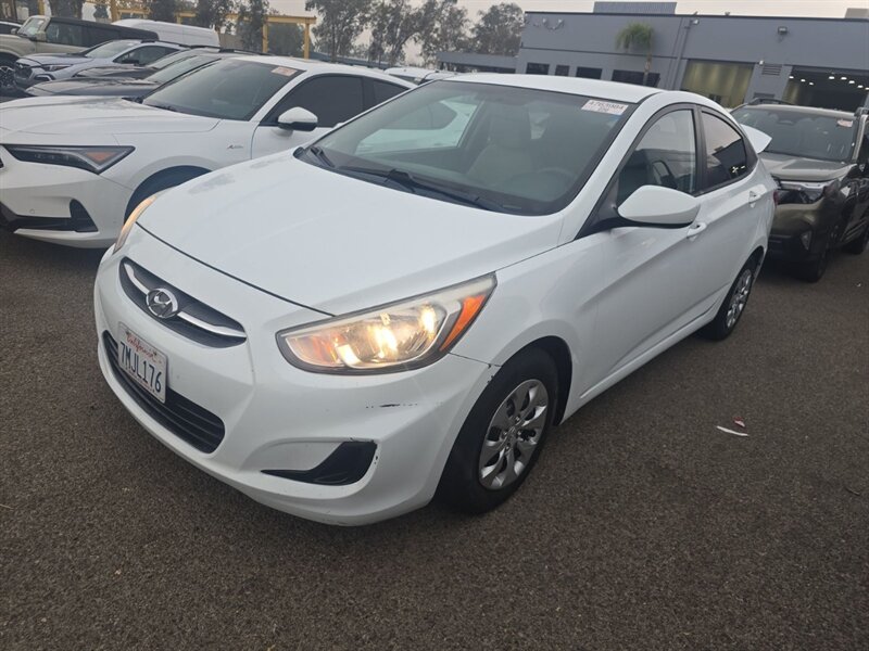 2015 Hyundai ACCENT GLS   - Photo 1 - National City, CA 91950