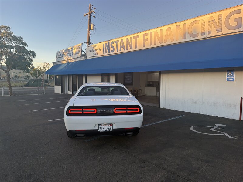 2016 Dodge Challenger SXT - Photo 4 - National City, CA 91950
