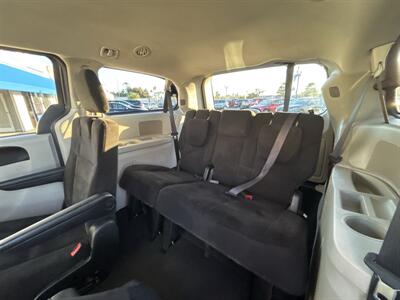 2016 Dodge Grand Caravan SXT - Photo 12 -