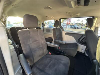 2016 Dodge Grand Caravan SXT - Photo 14 -