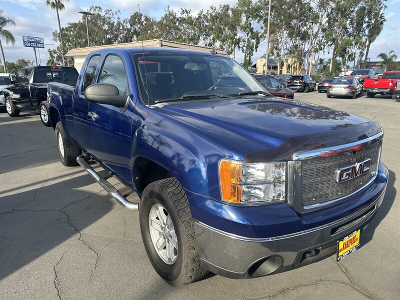 2013 Gmc Sierra 1500 SLE photo 3