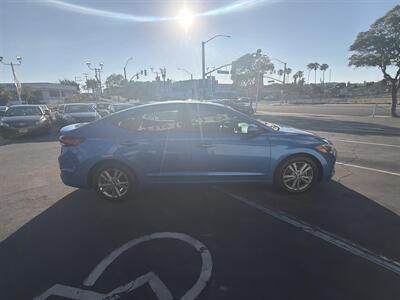 2017 Hyundai ELANTRA SE - Photo 6 -