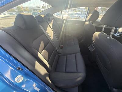 2017 Hyundai ELANTRA SE - Photo 13 -