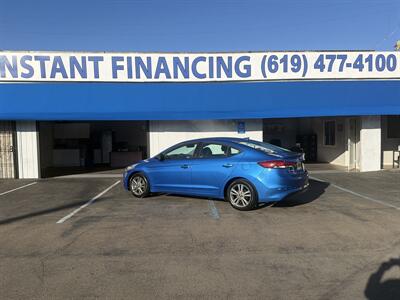 2017 Hyundai ELANTRA SE - Photo 3 -