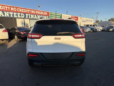 2016 Jeep Cherokee Latitude 75th Anniversary   - Photo 5 - 