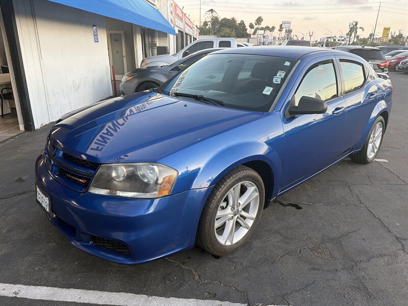 2014 Dodge Avenger SE's photo