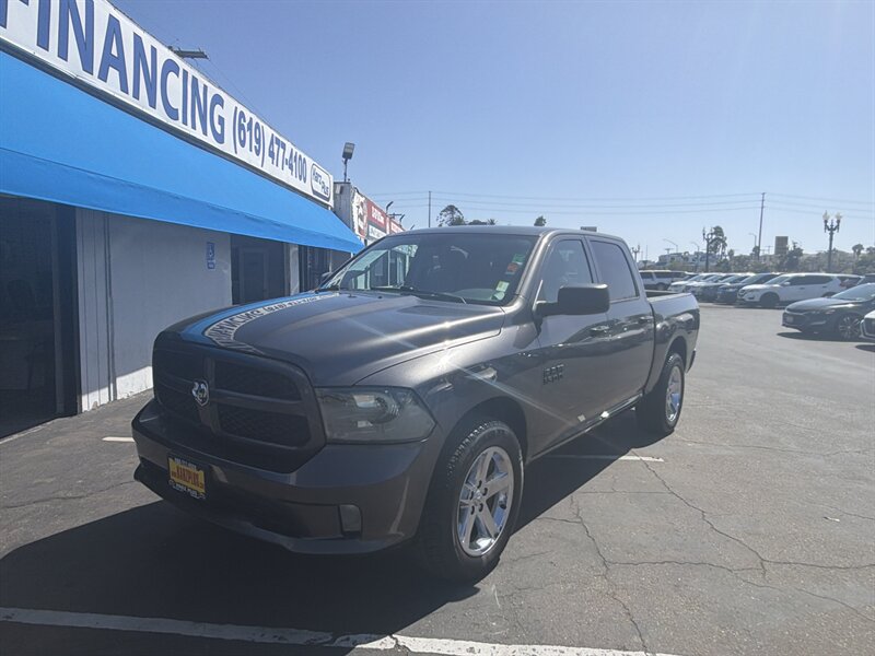 2017 RAM 1500 Crew Cab Express   - Photo 1 - 
