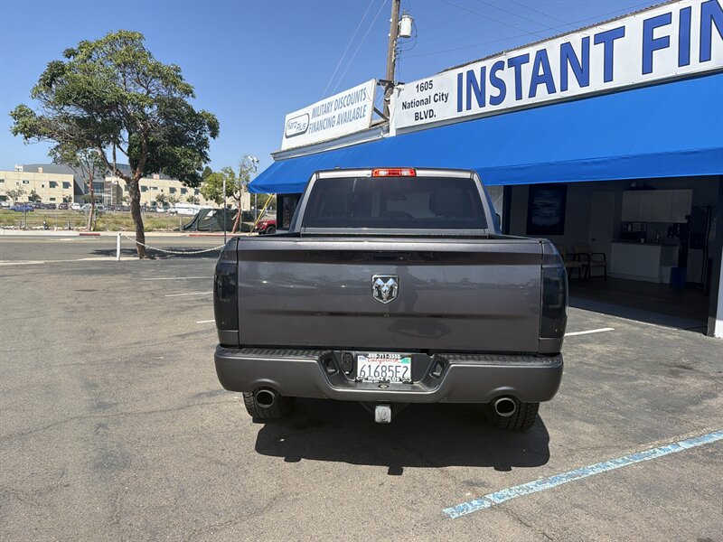 2017 RAM 1500 Crew Cab Express - Photo 4 -