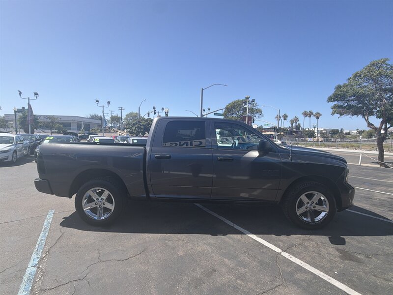 2017 RAM 1500 Crew Cab Express - Photo 6 -