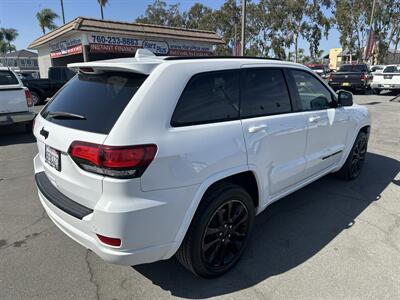 2018 Jeep Grand Cherokee Altitude - Photo 5 -