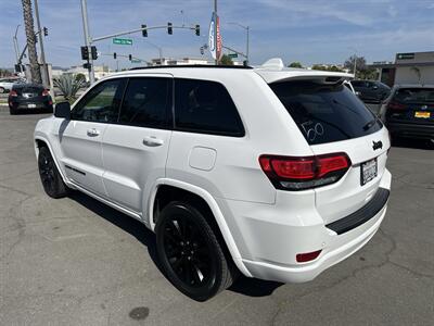 2018 Jeep Grand Cherokee Altitude - Photo 7 -