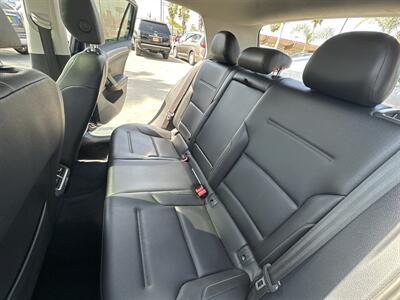 2017 Volkswagen Golf TSI SE   - Photo 13 - 