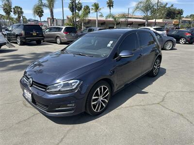 2017 Volkswagen Golf TSI SE   - Photo 1 - 