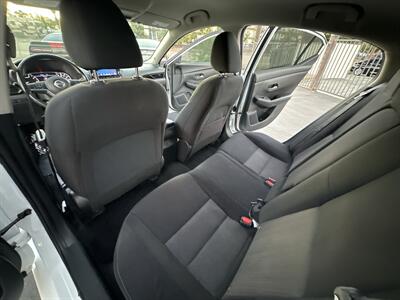 2022 Nissan Sentra SV   - Photo 12 - 