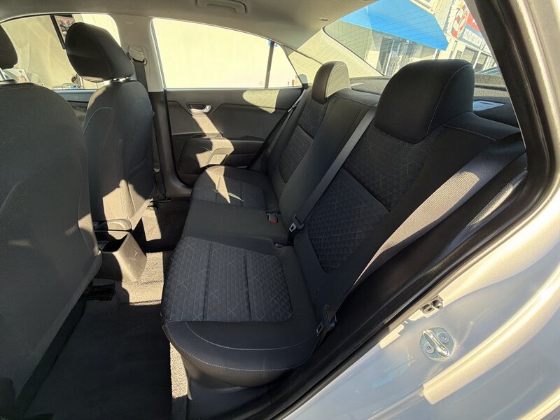 2023 Kia Rio LX - Photo 11 -
