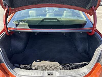 2019 Nissan Altima 2.5 SR - Photo 13 -