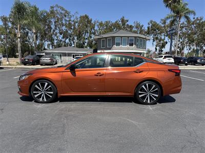 2019 Nissan Altima 2.5 SR - Photo 2 -