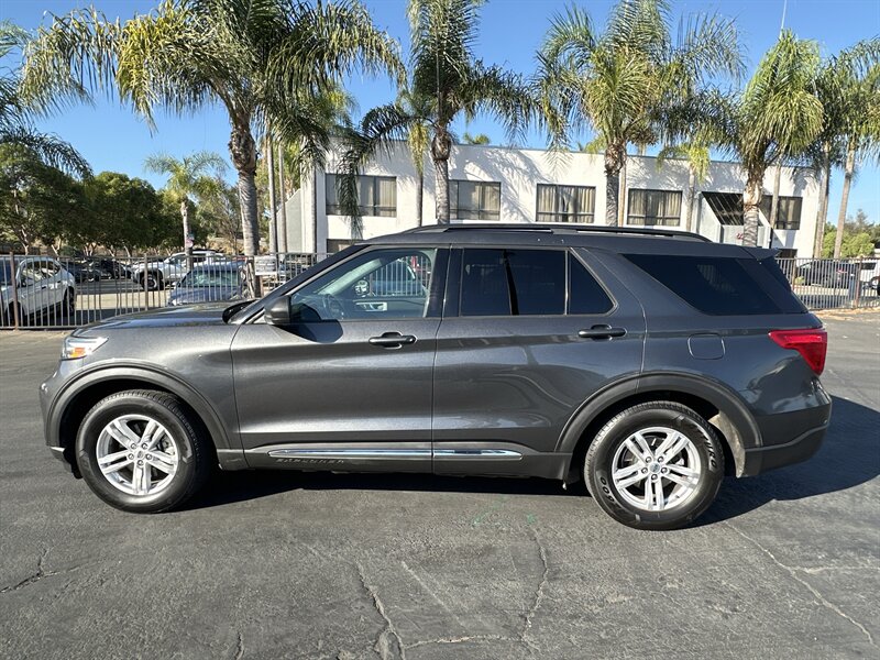 2020 Ford Explorer XLT photo 3