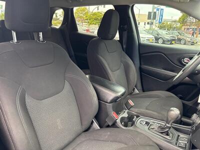 2020 Jeep Cherokee Latitude   - Photo 12 - National City, CA 91950