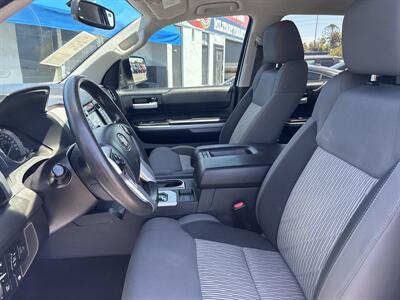 2016 Toyota Tundra SR5   - Photo 10 - 