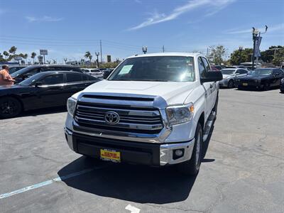 2016 Toyota Tundra SR5   - Photo 1 - 