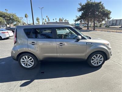 2019 Kia Soul +   - Photo 3 - 
