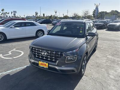 2025 Hyundai VENUE SEL Wagon