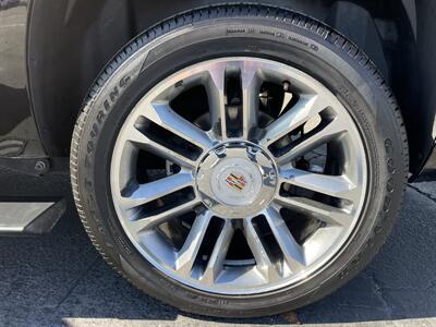 2014 Cadillac Escalade ESV Premium   - Photo 17 - 
