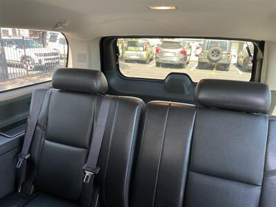 2014 Cadillac Escalade ESV Premium   - Photo 10 - 