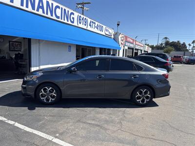 2019 Kia Forte LXS - Photo 2 - National City, CA 91950