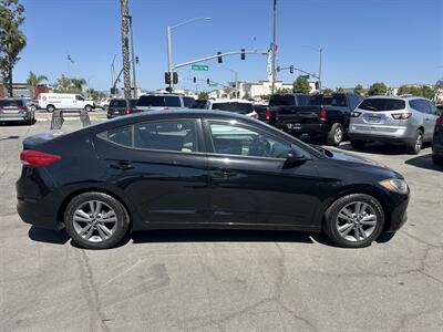 2017 Hyundai ELANTRA SE   - Photo 4 - National City, CA 91950