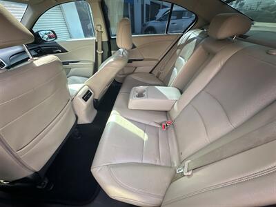 2015 Honda Accord EX-L - Photo 11 -